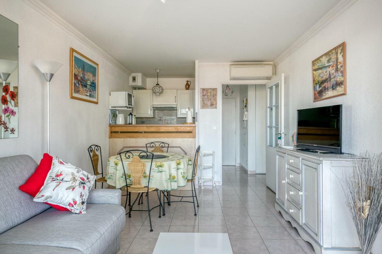 Immogroom - Sea View - Swimming Pool - Terrace- Clim Apartment *